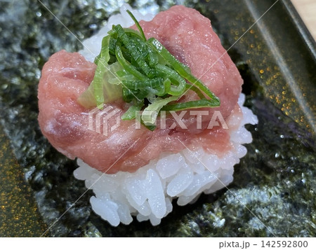 Food 食べ物 Food 食べ物 142592800