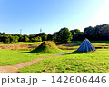 【青森】秋の三内丸山遺跡　土葺きと樹皮葺きの竪穴建物 142606446