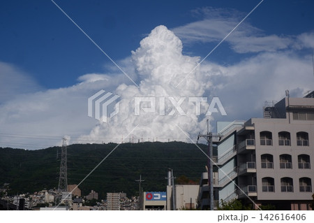 生駒山に大怪獣現る 生駒山に大怪獣現る 142616406