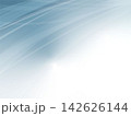 淡いグレーブルーの光線が広がるアブストラクト背景素材 142626144