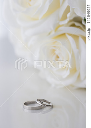 背景に使える結婚指輪イメージ 背景に使える結婚指輪イメージ 142649925
