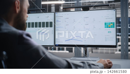 IT Professional Troubleshooting Critical System Error in Large Data Center IT Professional Troubleshooting Critical System Error in Large Data Center 142661580