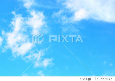 青空と白い雲・背景素材 青空と白い雲・背景素材 142662057