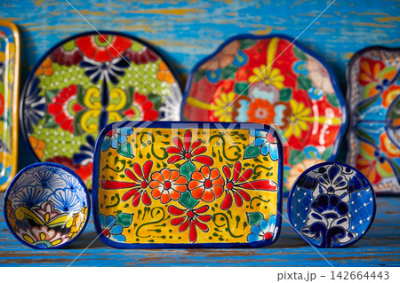 Mexican pottery Talavera style of Mexico Mexican pottery Talavera style of Mexico 142664443