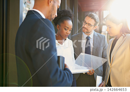 Outdoor, men and women with document, teamwork and reading paperwork for planning of project and deal. Collaboration, employees and executive in discussion for meeting, banker and file for corporate 142664653