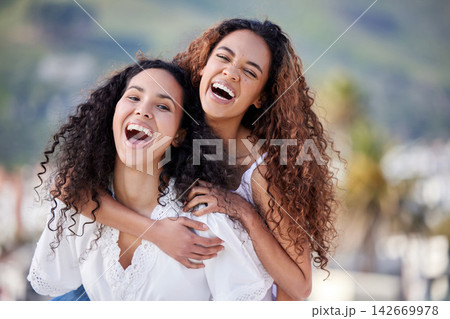 Portrait, piggy back and women with smile, friends and vacation with happiness, summer and laughing. Face, people and girls with joy, cheerful and holiday with journey, bonding together and funny 142669978