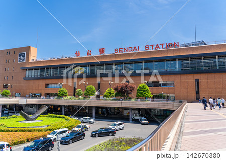 宮城県仙台市青葉区 JR東日本 仙台駅 駅舎 西口(東北最大のターミナル駅) 宮城県仙台市青葉区 JR東日本 仙台駅 駅舎 西口(東北最大のターミナル駅) 142670880