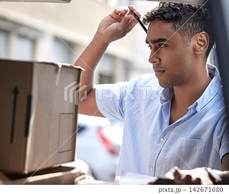 Check, clipboard or delivery man with van, box and package in commercial shipping business. Invoice, product and courier driver with pen for cargo logistics, distribution service or transportation 142671080