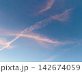夕暮れ時の空 142674059