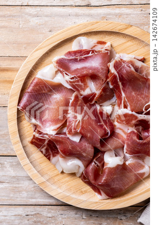 Spanish serrano ham slices Spanish serrano ham slices 142674109