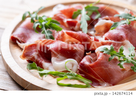 Spanish serrano ham slices Spanish serrano ham slices 142674114