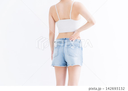若い女性のウエスト 若い女性のウエスト 142693132