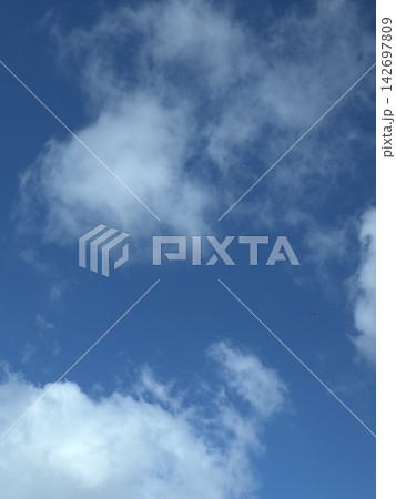 雲のある青空 142697809