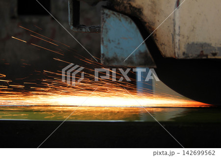 Welding Welding 142699562