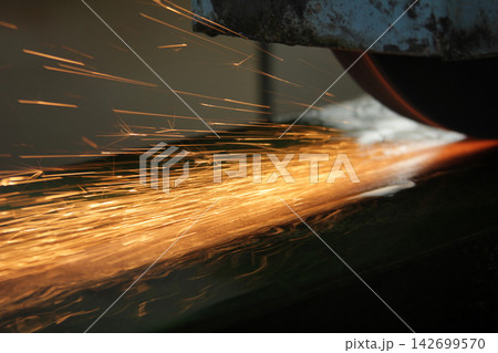 Welding Welding 142699570