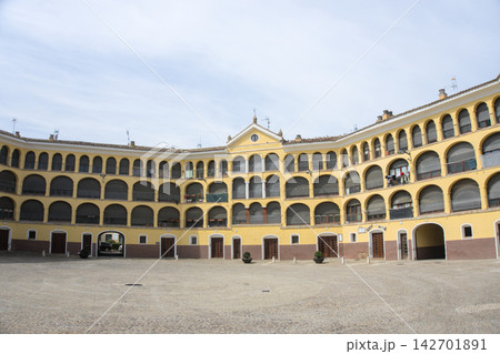 Inner courtyard of the old bullring of Tarazona ringed by arcaded balconies, Spain Inner courtyard of the old bullring of Tarazona ringed by arcaded balconies, Spain 142701891