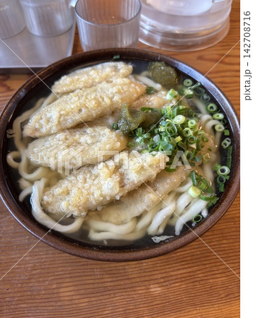 福岡名物ごぼう天うどん 福岡名物ごぼう天うどん 142708716