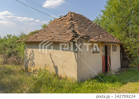 Old Shed Damaged Roof 142709224