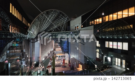京都駅ビル風景2 142713065