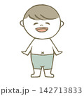 水着を着た笑顔の子供　水色 142713833