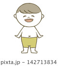 水着を着た笑顔の子供　黄色 142713834