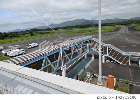 五島列島福江島の空の玄関口・福江空港 五島列島福江島の空の玄関口・福江空港 142715100