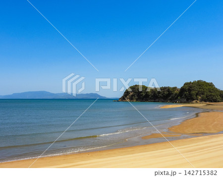 砂浜と海のある風景〜瀬戸内海 142715382