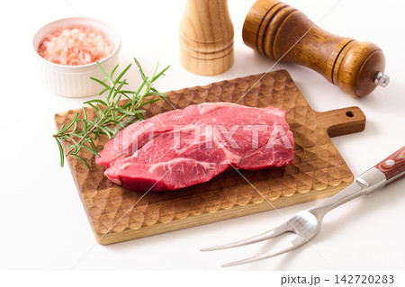 アメリカ産牛肉 肩ロース アメリカ産牛肉 肩ロース 142720283