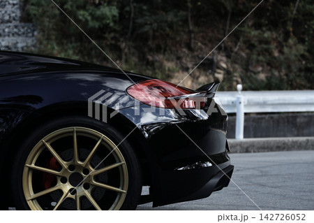 艶々の黒いオープンカー 艶々の黒いオープンカー 142726052
