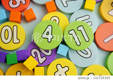 Number wood block cubes for learning Mathematic, education math concept. Number wood block cubes for learning Mathematic, education math concept. 142726165