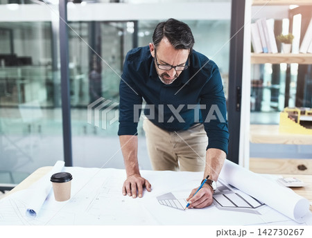 Architecture, blueprint and man in office, thinking and building planner and construction with design. Industry, employee and entrepreneur with documents, schematics for remodelling and planning Architecture, blueprint and man in office, thinking and building planner and construction with design. Industry, employee and entrepreneur with documents, schematics for remodelling and planning 142730267