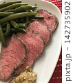 自家製ローストビーフのインゲンの一皿/Homemade Roast Beef Platter 142735902