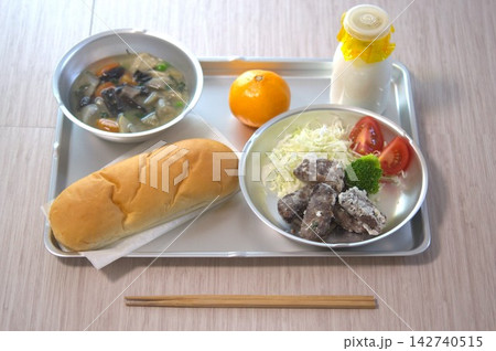 給食 給食 142740515