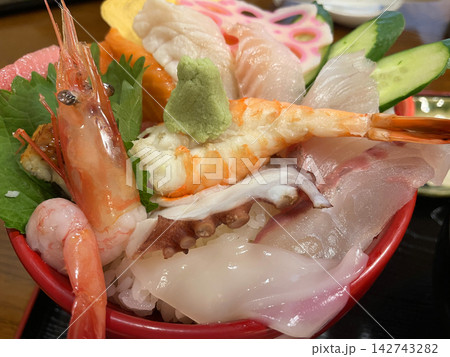 輪島で味わう豪華海鮮丼 輪島で味わう豪華海鮮丼 142743282