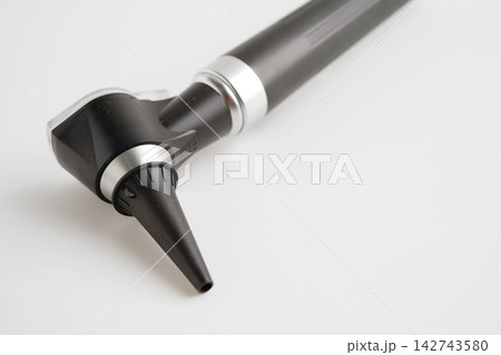 Otoscope for audiologist or ENT doctor use otoscope checking ear and treate hearing loss problem. Otoscope for audiologist or ENT doctor use otoscope checking ear and treate hearing loss problem. 142743580
