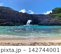 小笠原諸島の南島にある美しい浜辺 142744001