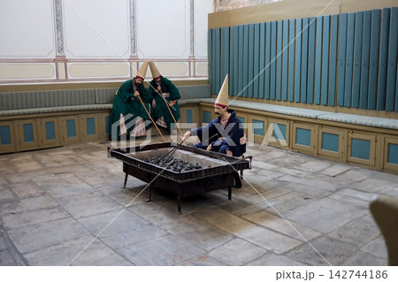 イスタンブールの博物館でオスマン帝国の宮廷生活を再現した人形展示 イスタンブールの博物館でオスマン帝国の宮廷生活を再現した人形展示 142744186