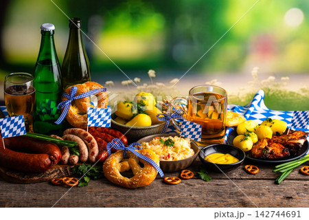 Oktoberfest food: beer, pretzel, sausages, stewed cabbage, potato 142744691
