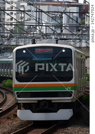 山手貨物線五反田駅付近を走行する湘南新宿ラインE231系近郊形(K-30編成) 山手貨物線五反田駅付近を走行する湘南新宿ラインE231系近郊形(K-30編成) 142747024