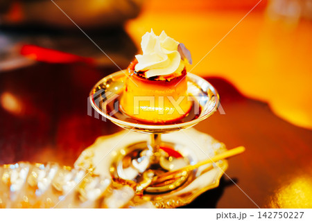 伊勢神宮の近くのカフェで食べた美味しいクリームソーダとケーキ 142750227