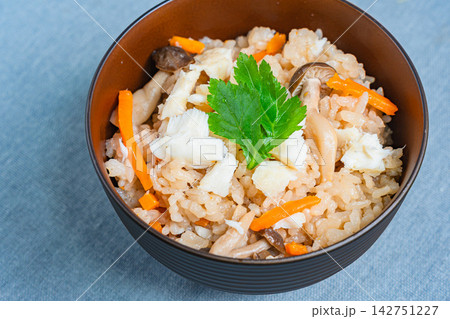 鯛ときのこの炊き込みご飯 鯛ときのこの炊き込みご飯 142751227
