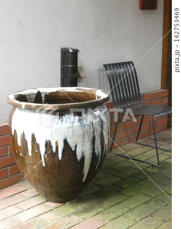 宮城県の伝統的民窯の水瓶 142753469