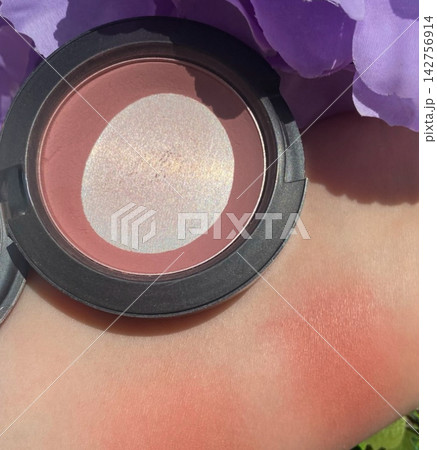 Pink Blush and Highlighter Makeup Pink Blush and Highlighter Makeup 142756914