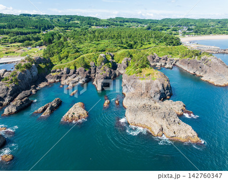 空撮「青森県」夏の美しい種差海岸の風景 八戸市 空撮「青森県」夏の美しい種差海岸の風景 八戸市 142760347