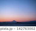 富士山のシルエット 142763002