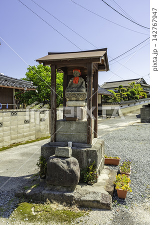 所子　石造薬師さん　鳥取県大山町 142767947