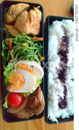 毎朝がんばるお弁当作り 毎朝がんばるお弁当作り 142770707