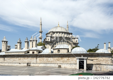 Nuruosmaniye Mosque in Istanbul, Turkey Nuruosmaniye Mosque in Istanbul, Turkey 142776782