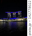 リバーサイドからのシンガポールの夜景 142778022