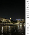 ライトアップされたシンガポールの夜景 142778025